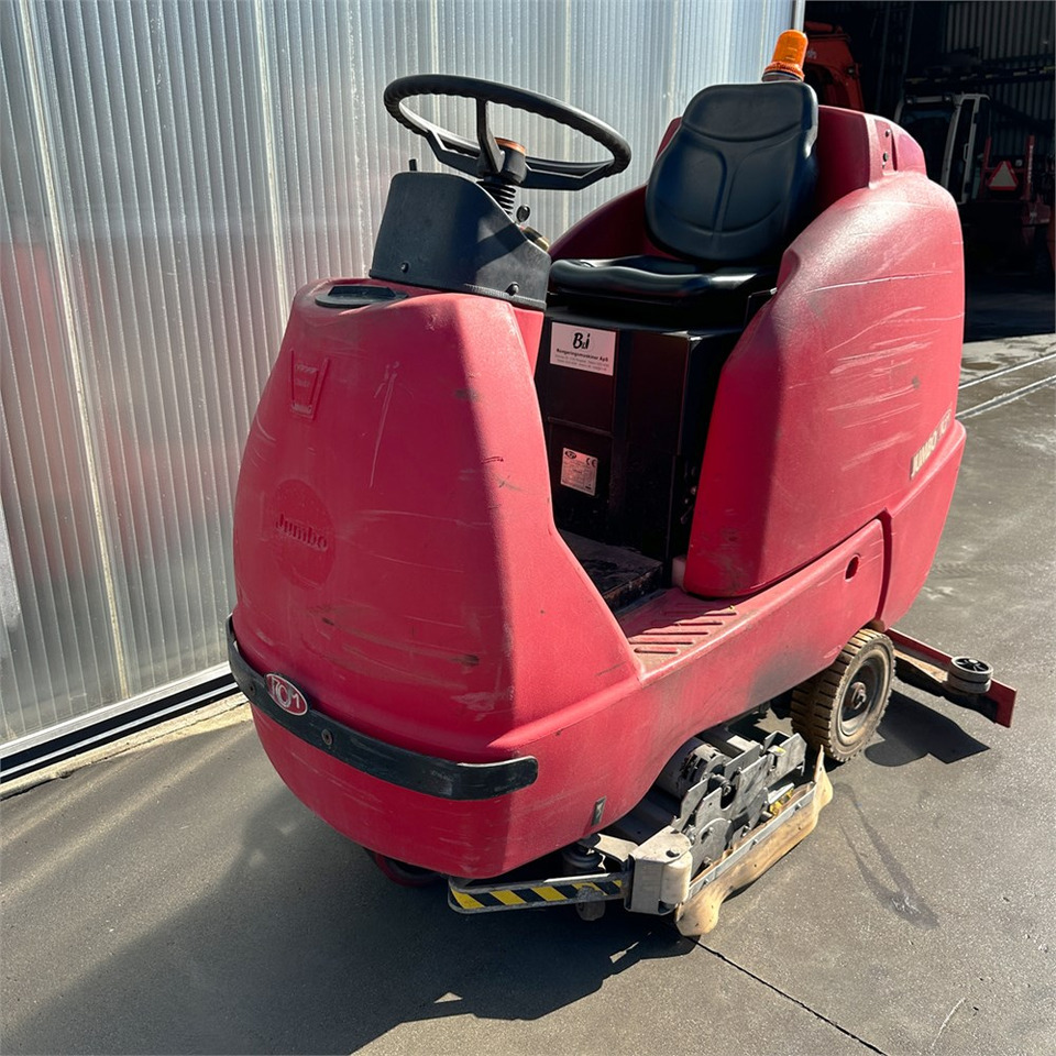 ABC RCM Jumbo 872 R - Scheuersaugmaschine: das Bild 2 ABC RCM Jumbo 872 R - Scheuersaugmaschine: das Bild 2