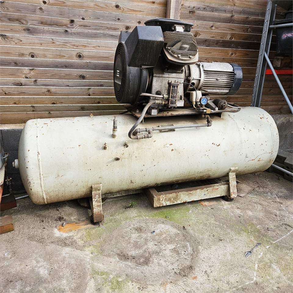 Atlas Copco Compressor - Luftkompressor: das Bild 1 Atlas Copco Compressor - Luftkompressor: das Bild 1