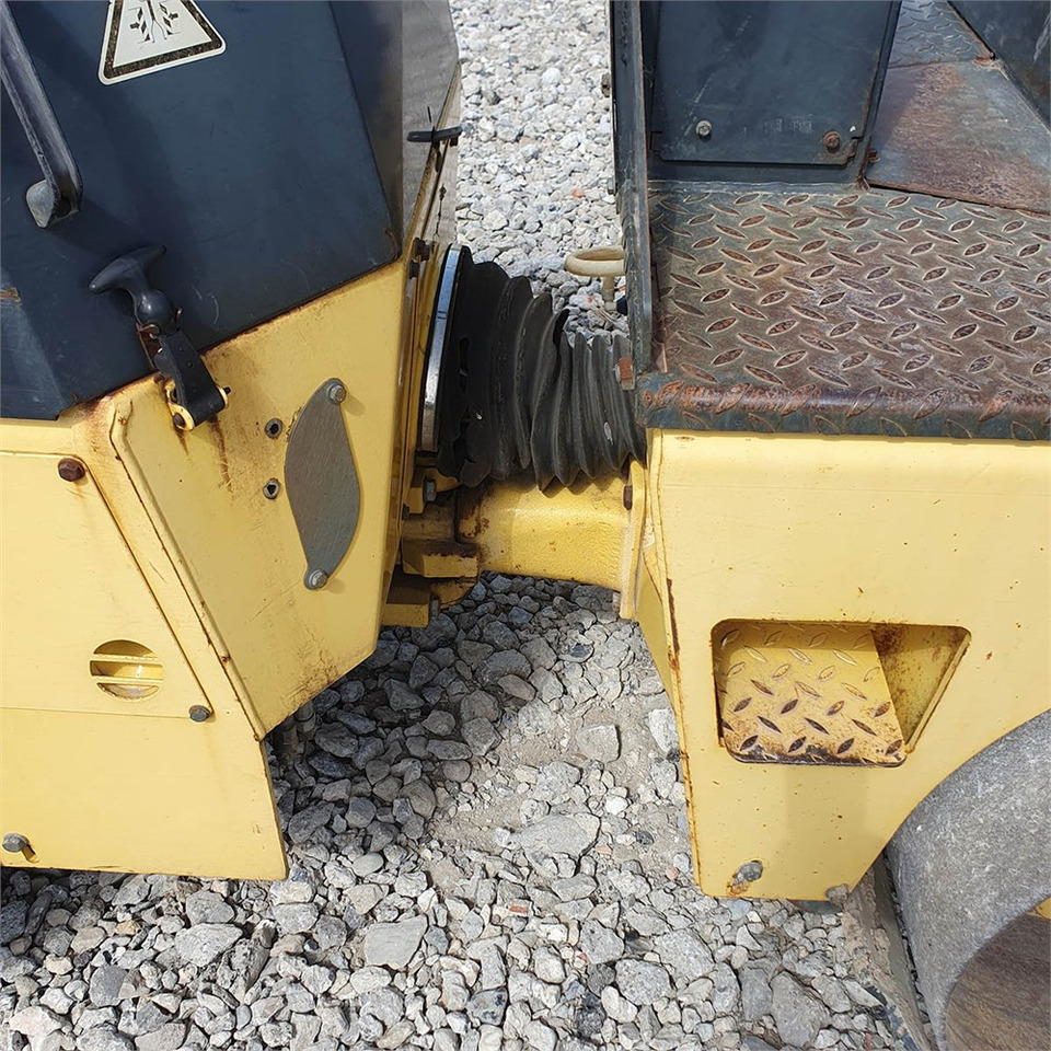 Walzen Bomag BW120 AD-3: das Bild 24