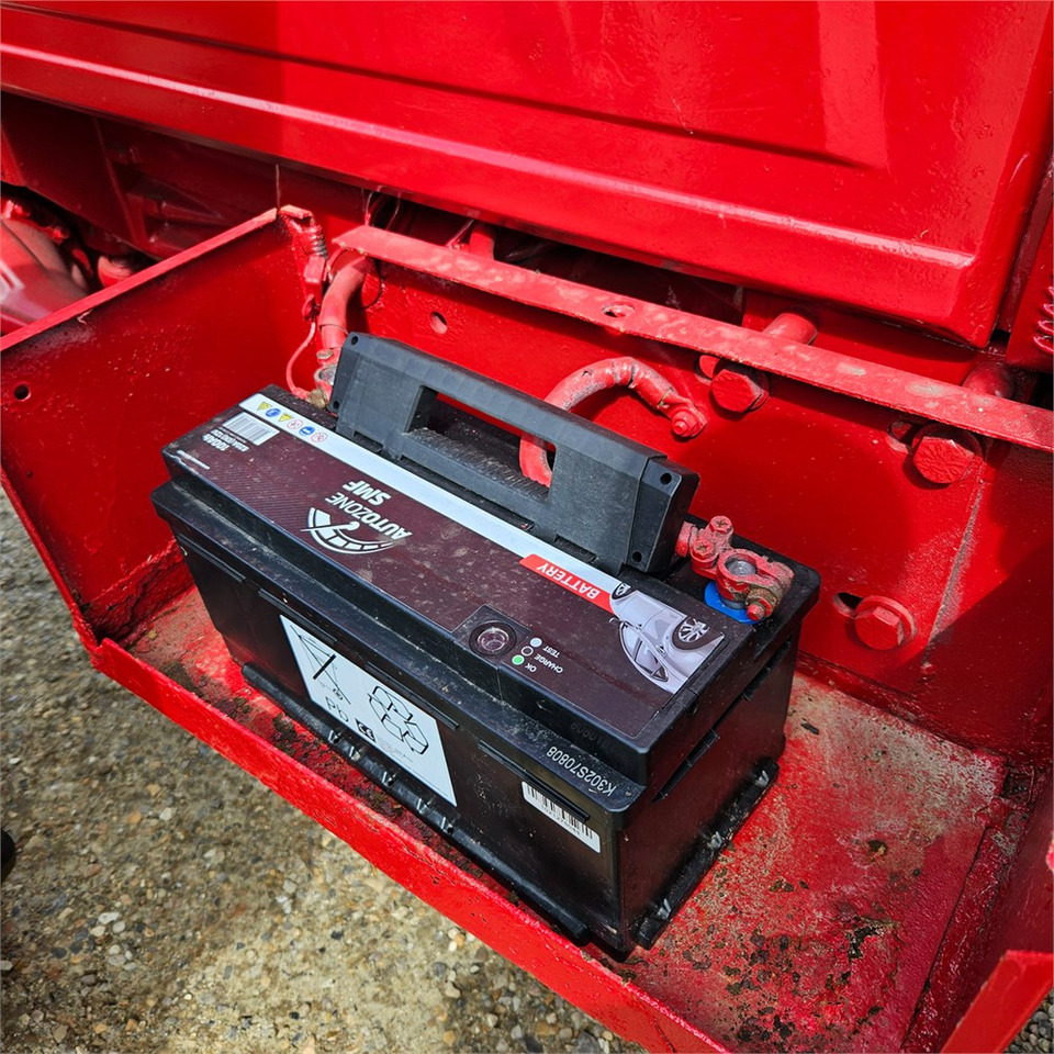 Traktor CASE IH 1255 XL: das Bild 31