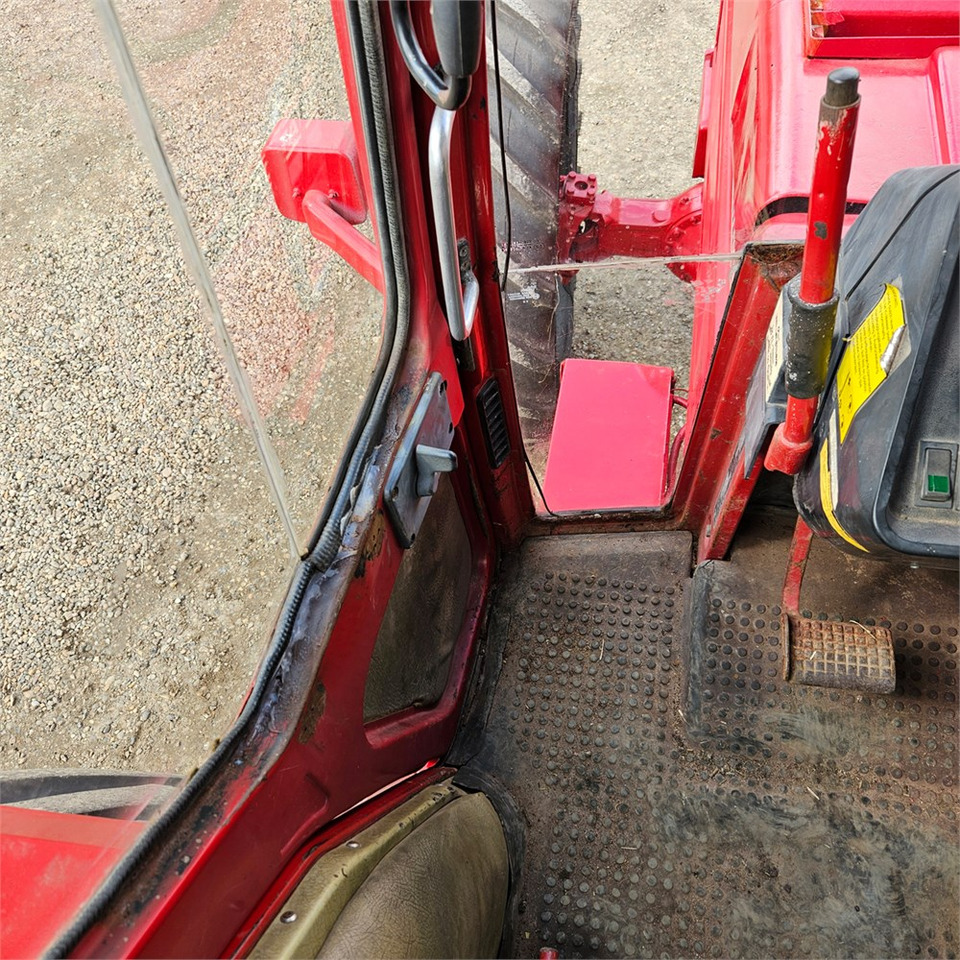 Traktor CASE IH 1255 XL: das Bild 14