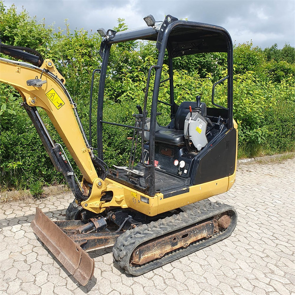 Caterpillar 301.7 D - Minibagger: das Bild 4 Caterpillar 301.7 D - Minibagger: das Bild 4