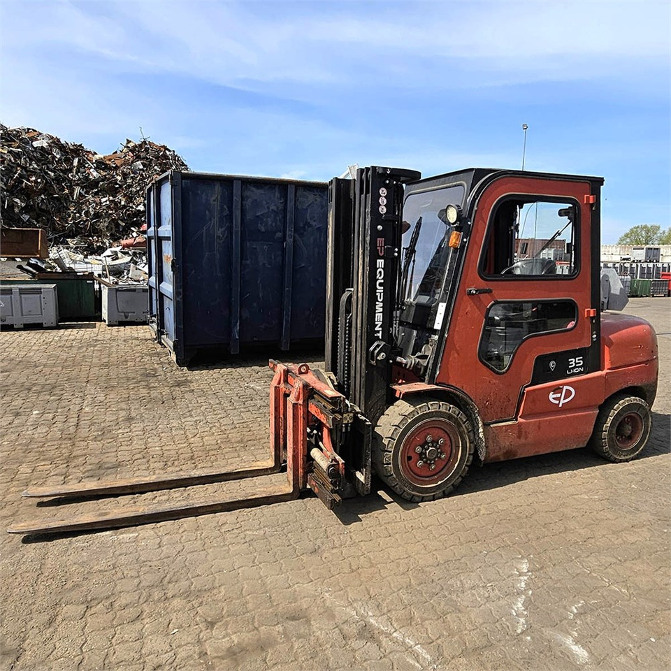 EP Equipment EFL352 - Gabelstapler: das Bild 1 EP Equipment EFL352 - Gabelstapler: das Bild 1