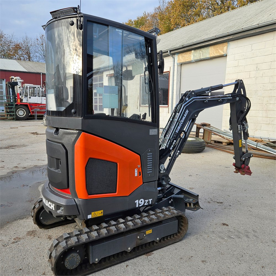 Eurocomach 19 ZT - Minibagger: das Bild 3 Eurocomach 19 ZT - Minibagger: das Bild 3