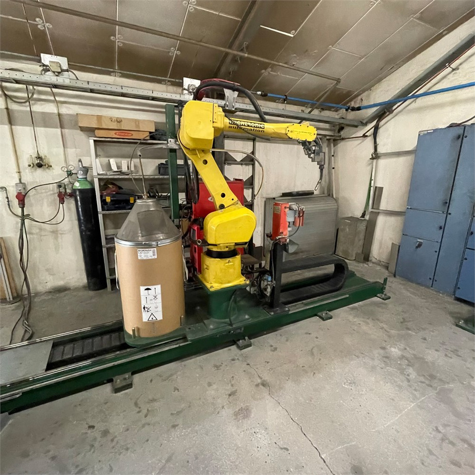 Fanuc Robot ARC Mate 120 iB - Schweissgeräte: das Bild 2 Fanuc Robot ARC Mate 120 iB - Schweissgeräte: das Bild 2
