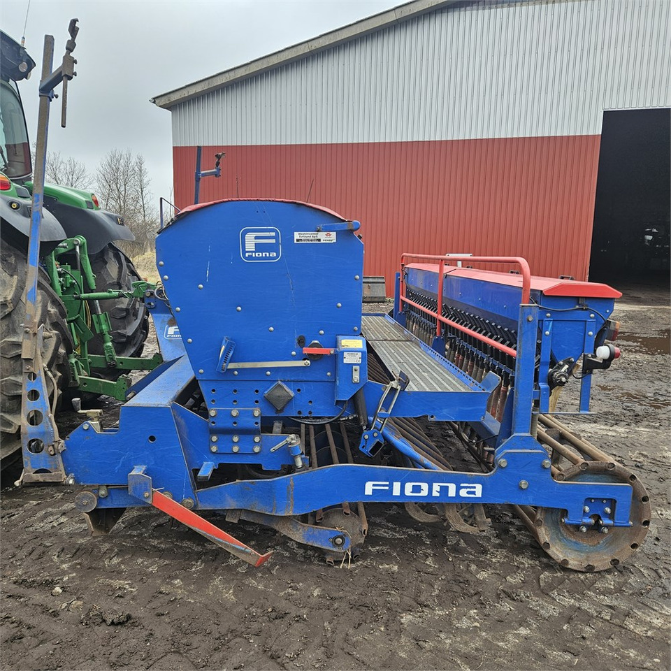Fiona Orion XR 4.00 - SEEDCOM XR VB 4.0 - Sätechnik: das Bild 4 Fiona Orion XR 4.00 - SEEDCOM XR VB 4.0 - Sätechnik: das Bild 4