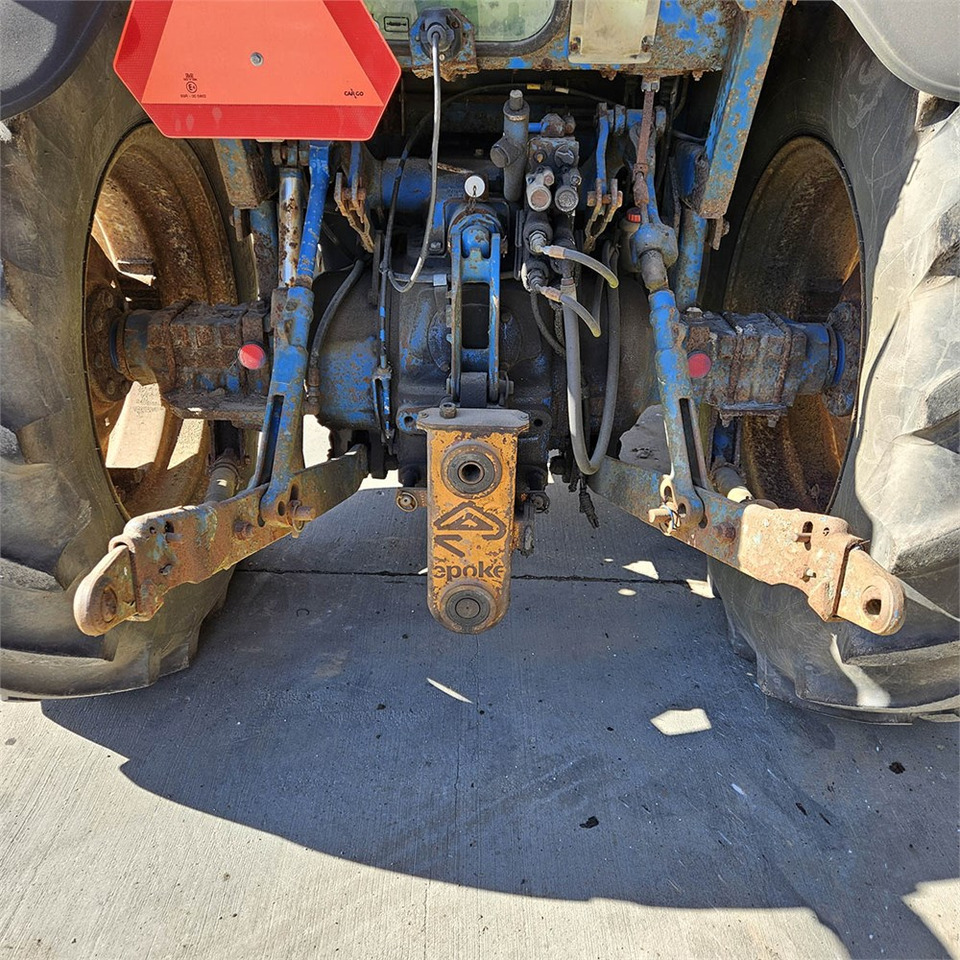 Traktor Ford 6810: das Bild 37