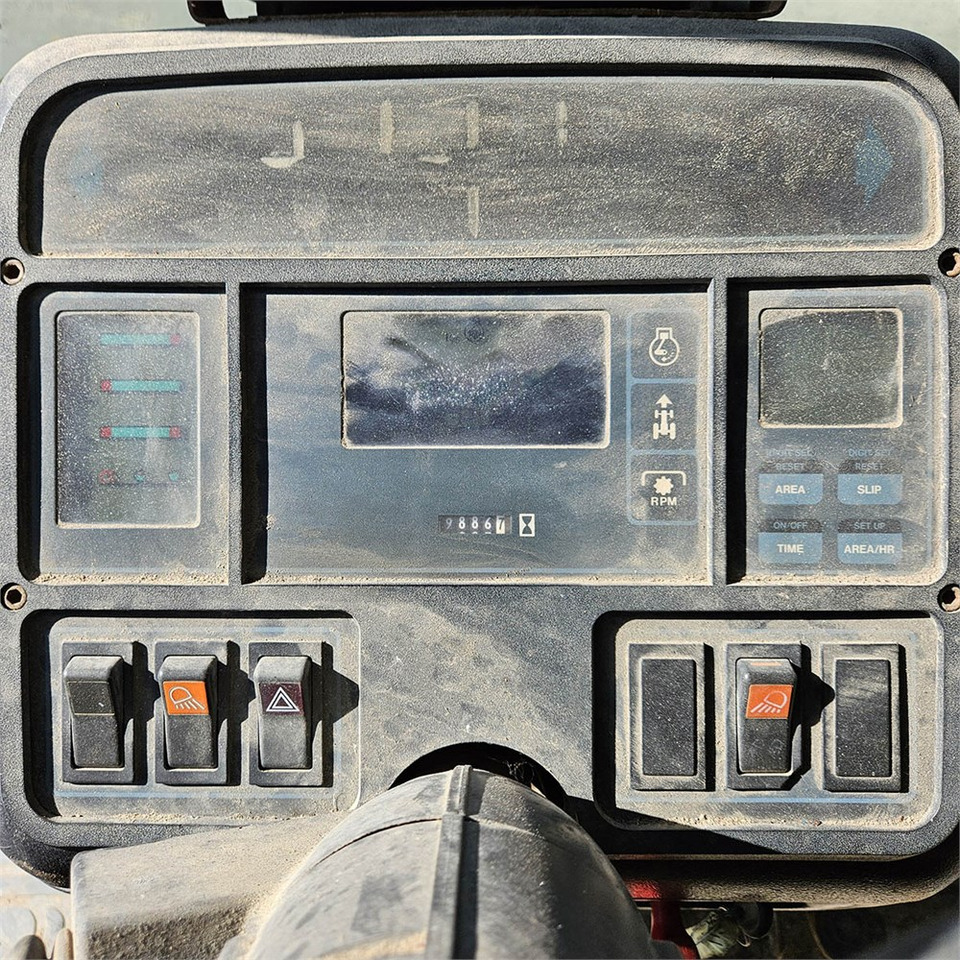 Traktor Ford 6810: das Bild 21