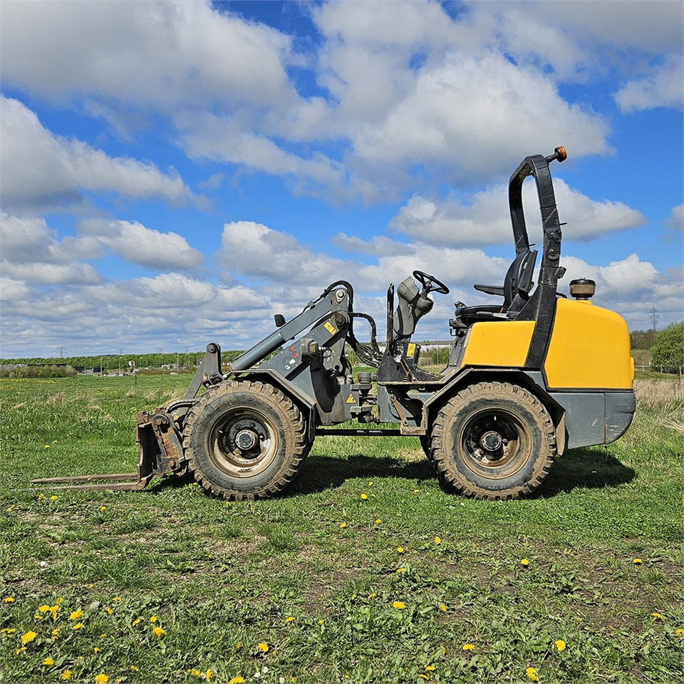 Giant V452T X-TRA HD - Kompaktlader: das Bild 3 Giant V452T X-TRA HD - Kompaktlader: das Bild 3