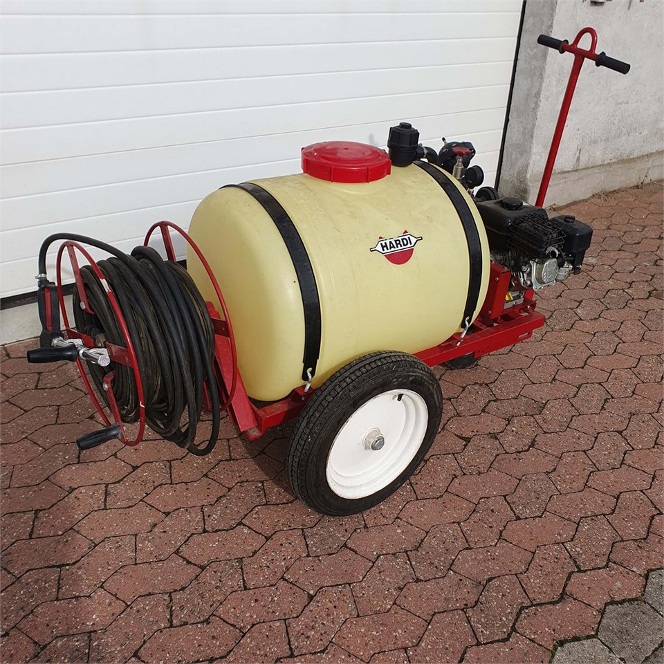 Hardi TR3-200 - Pflanzenschutzspritze: das Bild 1 Hardi TR3-200 - Pflanzenschutzspritze: das Bild 1