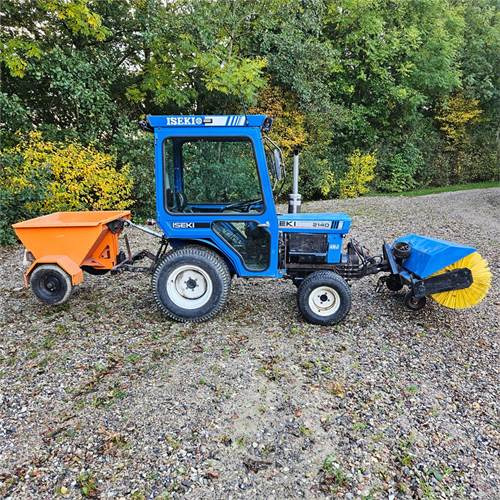 Iseki 2140 - Kommunaltraktor: das Bild 3 Iseki 2140 - Kommunaltraktor: das Bild 3