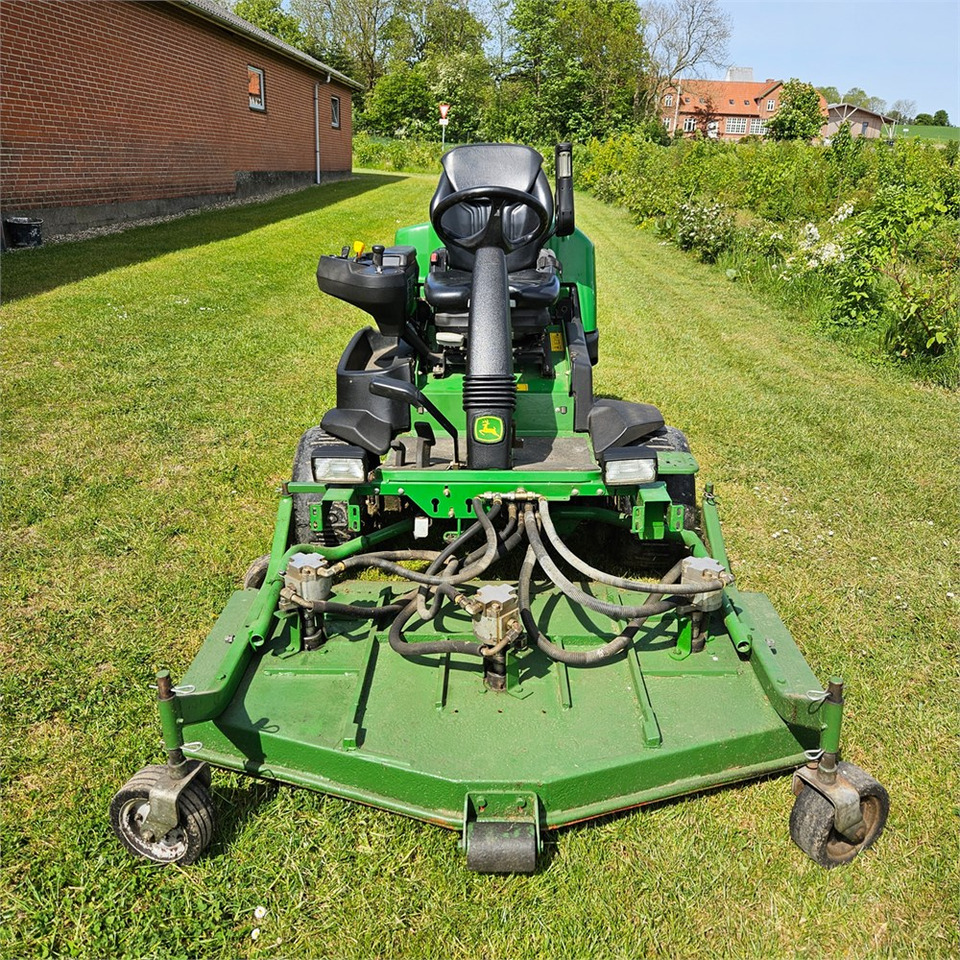John Deere 2500B PrecisionCut - Rasenmäher: das Bild 2 John Deere 2500B PrecisionCut - Rasenmäher: das Bild 2