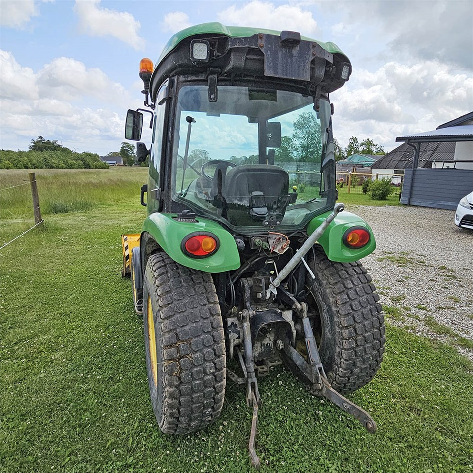 John Deere 3720 - Traktor: das Bild 5 John Deere 3720 - Traktor: das Bild 5