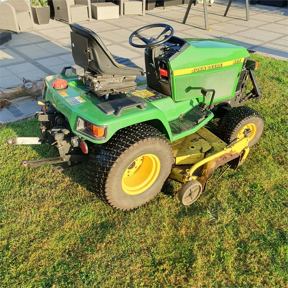 John Deere 455 - Rasenmäher: das Bild 5 John Deere 455 - Rasenmäher: das Bild 5