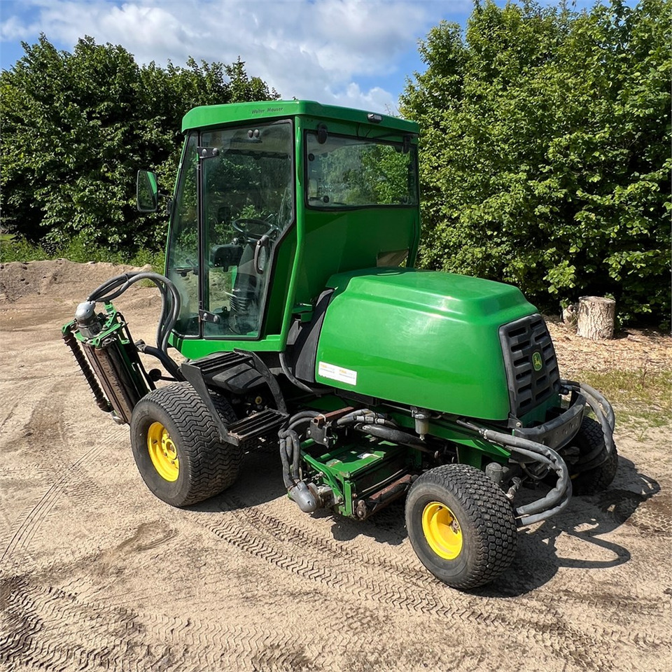 John Deere 8700 PC FM - Rasenmäher: das Bild 5 John Deere 8700 PC FM - Rasenmäher: das Bild 5