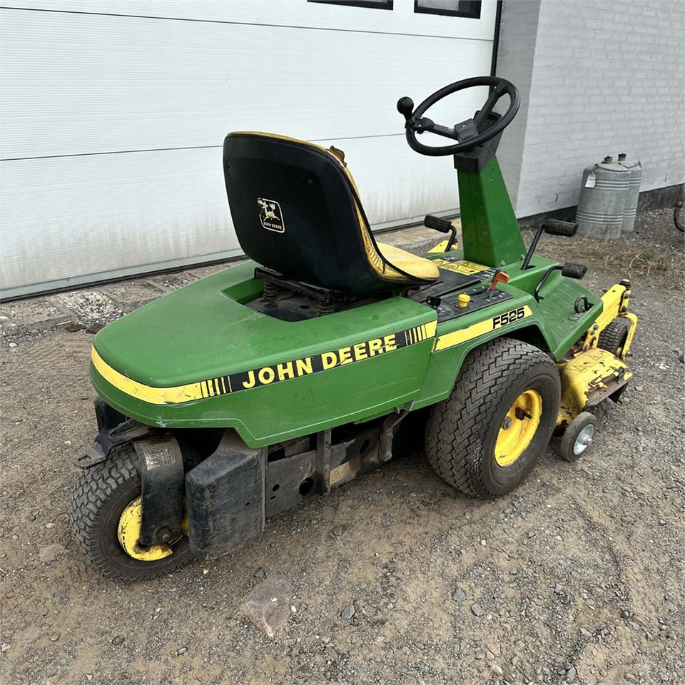 John Deere F525 FM - Rasenmäher: das Bild 5 John Deere F525 FM - Rasenmäher: das Bild 5
