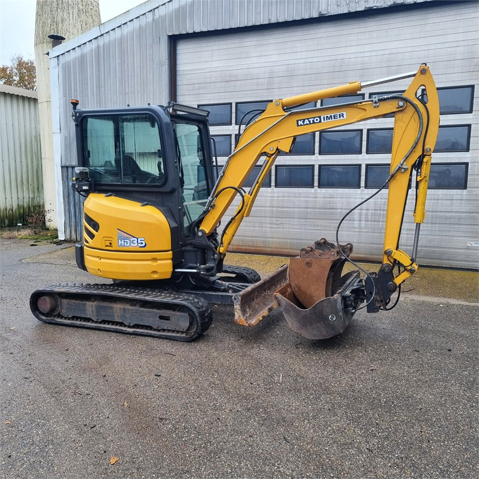 Kato HD 35 - Minibagger: das Bild 3 Kato HD 35 - Minibagger: das Bild 3