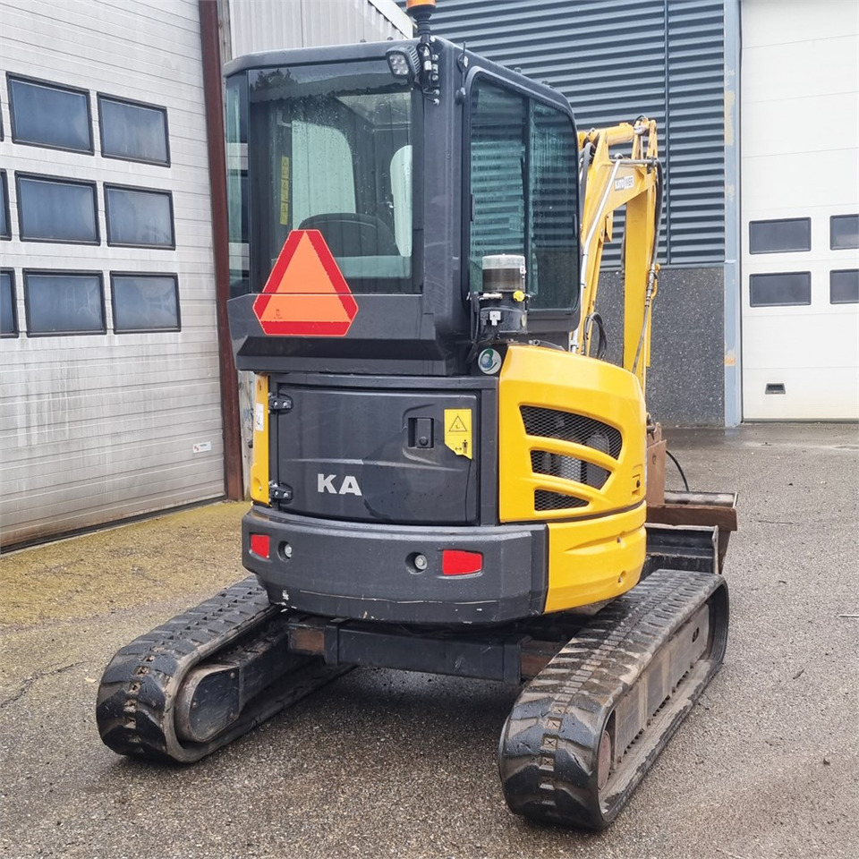 Kato HD 35 - Minibagger: das Bild 4 Kato HD 35 - Minibagger: das Bild 4