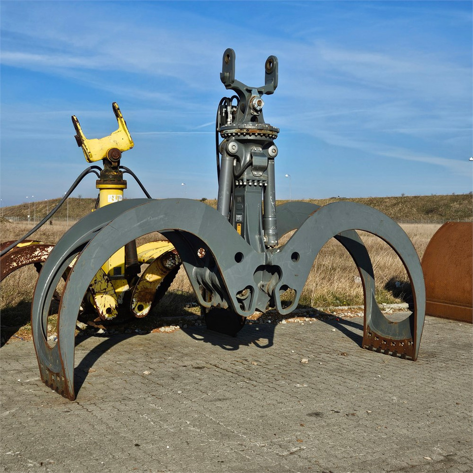 Liebherr GMH 120-1 - Umschlagbagger: das Bild 1 Liebherr GMH 120-1 - Umschlagbagger: das Bild 1