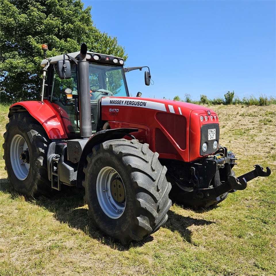 Massey Ferguson MF 8470 Dyna VT - Traktor: das Bild 3 Massey Ferguson MF 8470 Dyna VT - Traktor: das Bild 3