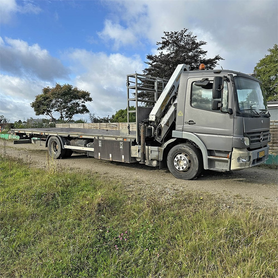 Mercedes Atego 1524 LL - Pritsche LKW, Autokran: das Bild 1 Mercedes Atego 1524 LL - Pritsche LKW, Autokran: das Bild 1