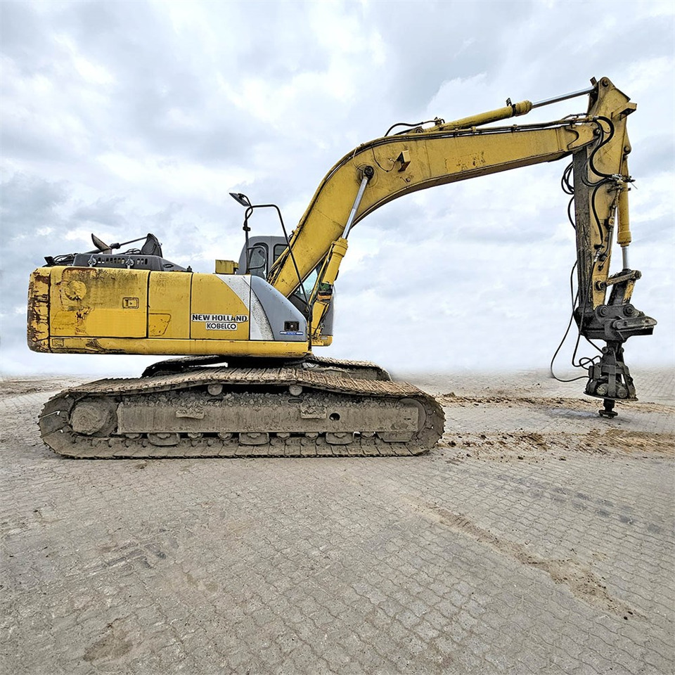 New Holland E265 - Kettenbagger: das Bild 4 New Holland E265 - Kettenbagger: das Bild 4