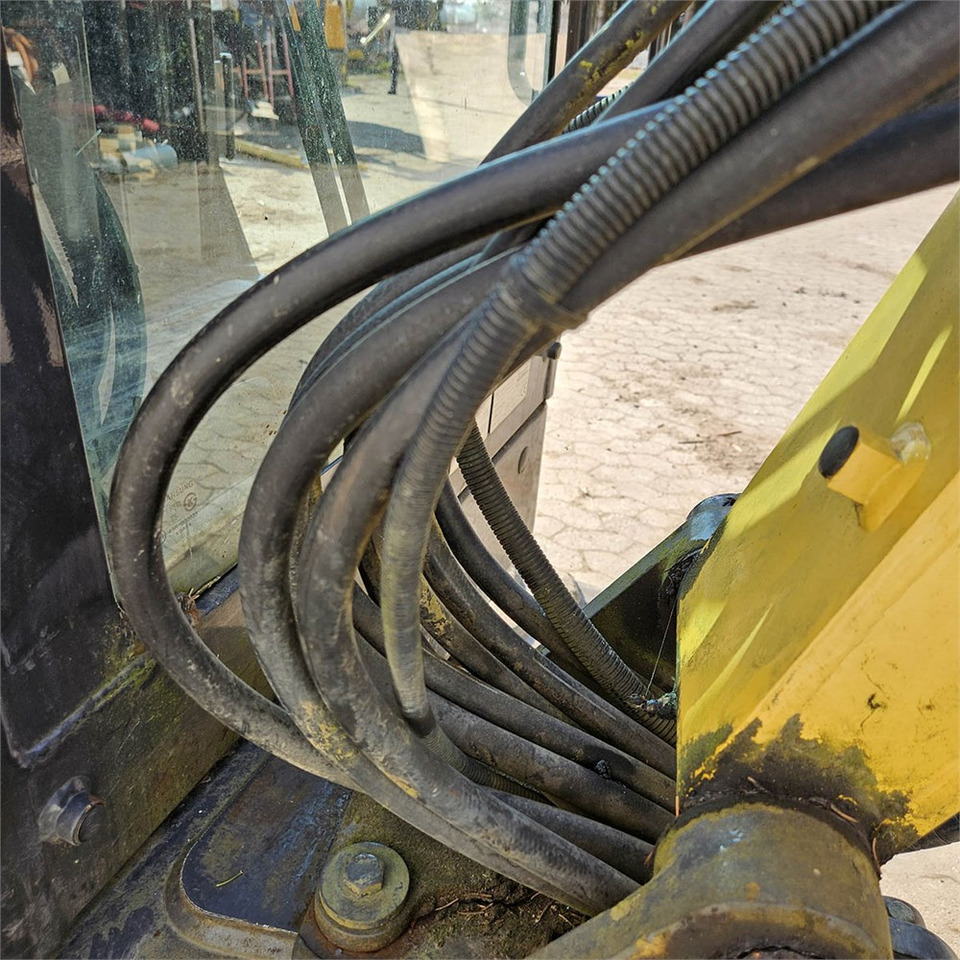 Minibagger New Holland E26C: das Bild 21