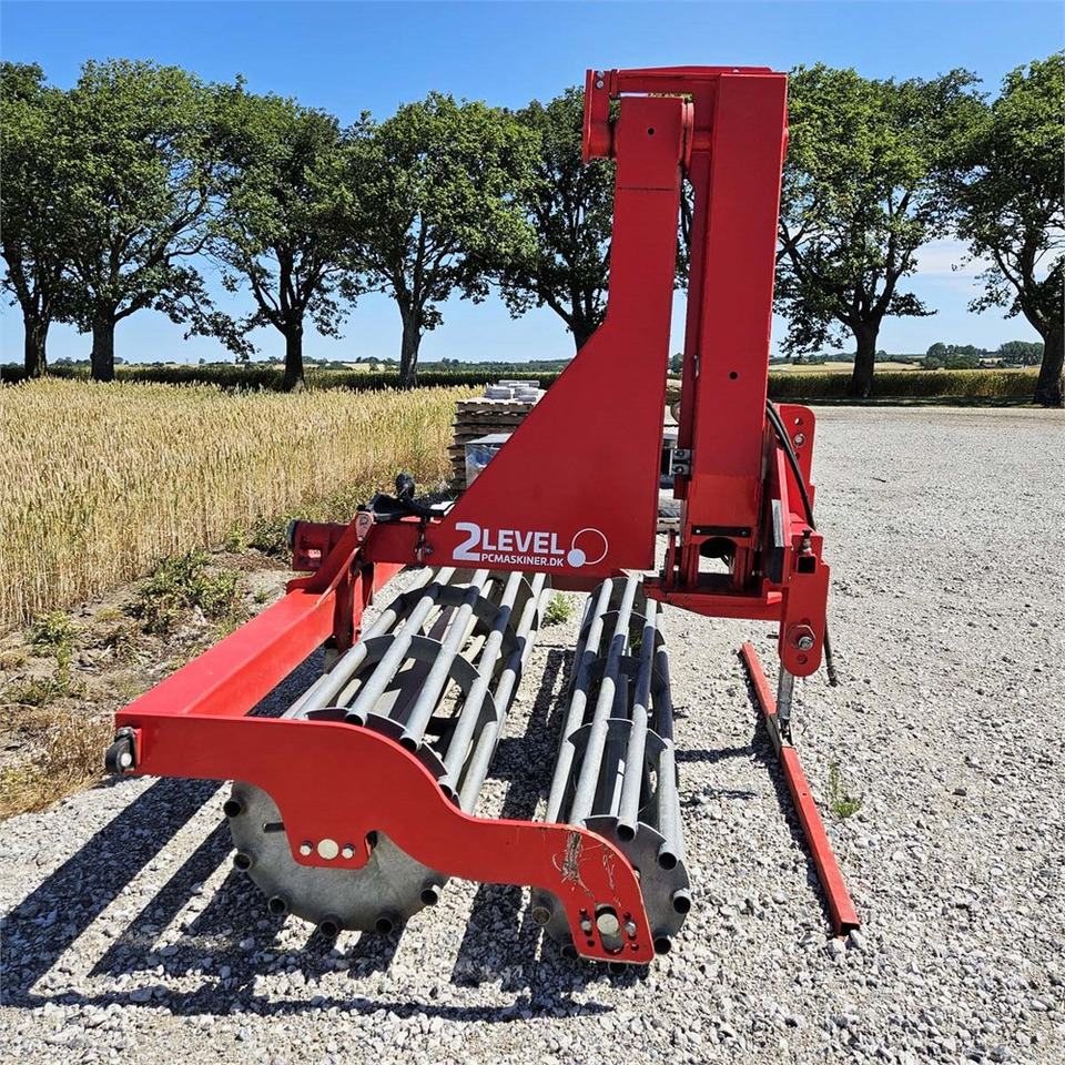 PC 2level - Technik für Bodenbearbeitung: das Bild 4 PC 2level - Technik für Bodenbearbeitung: das Bild 4