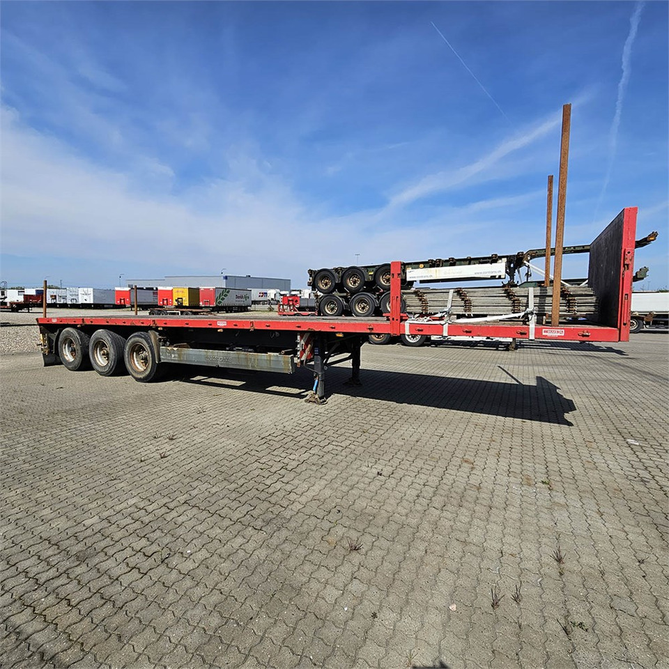 Pacton Flatbed - Pritschenauflieger/ Plattformauflieger: das Bild 3 Pacton Flatbed - Pritschenauflieger/ Plattformauflieger: das Bild 3