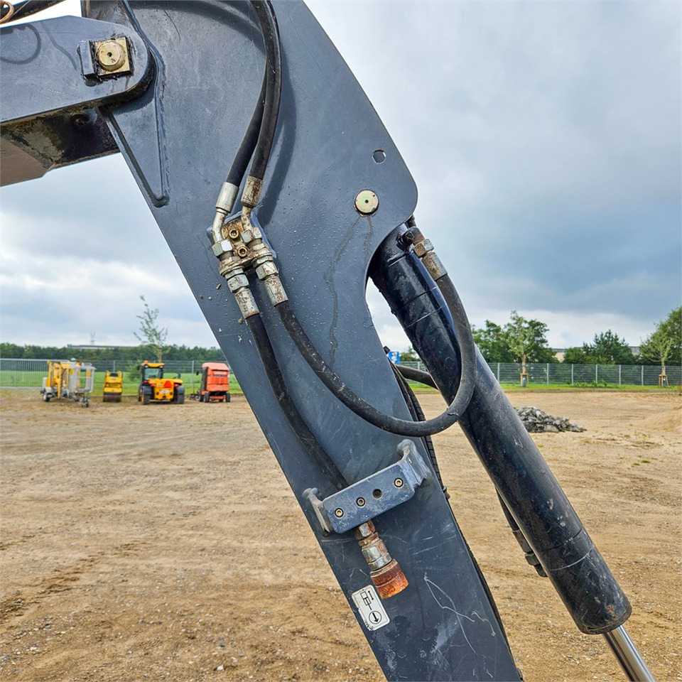 Minibagger Schaeff-Terex TC35-2: das Bild 15 Minibagger Schaeff-Terex TC35-2: das Bild 15