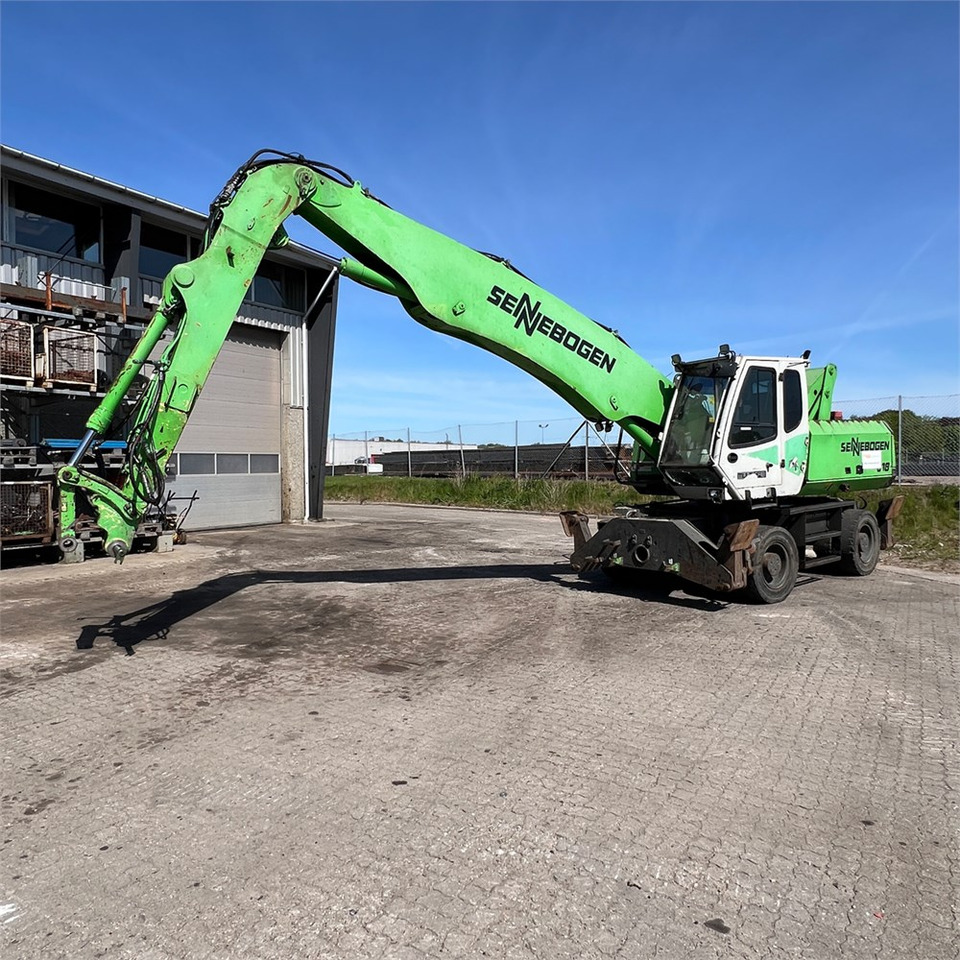 Sennebogen 818 M - Umschlagbagger: das Bild 4 Sennebogen 818 M - Umschlagbagger: das Bild 4
