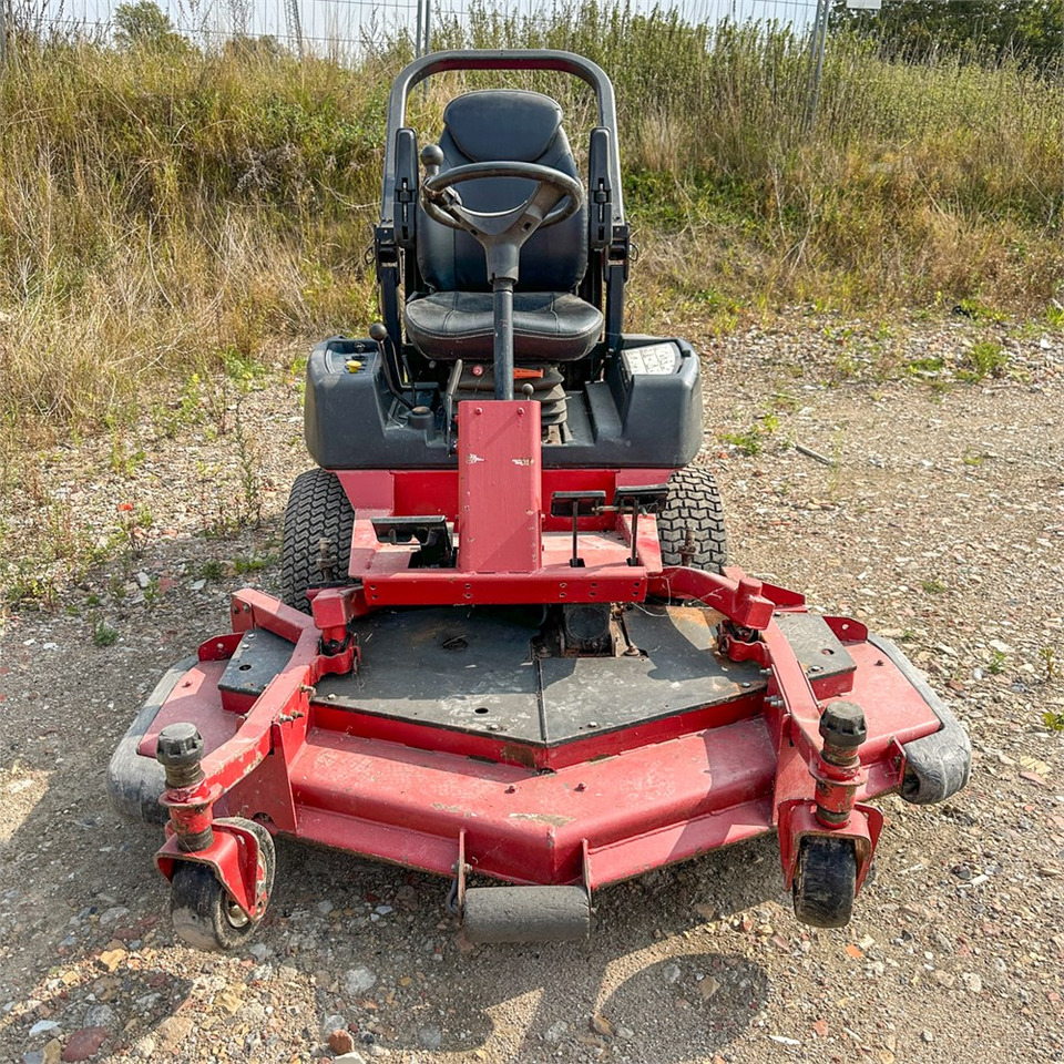 Toro Groundsmaster 3280 D - Rasenmäher: das Bild 2 Toro Groundsmaster 3280 D - Rasenmäher: das Bild 2