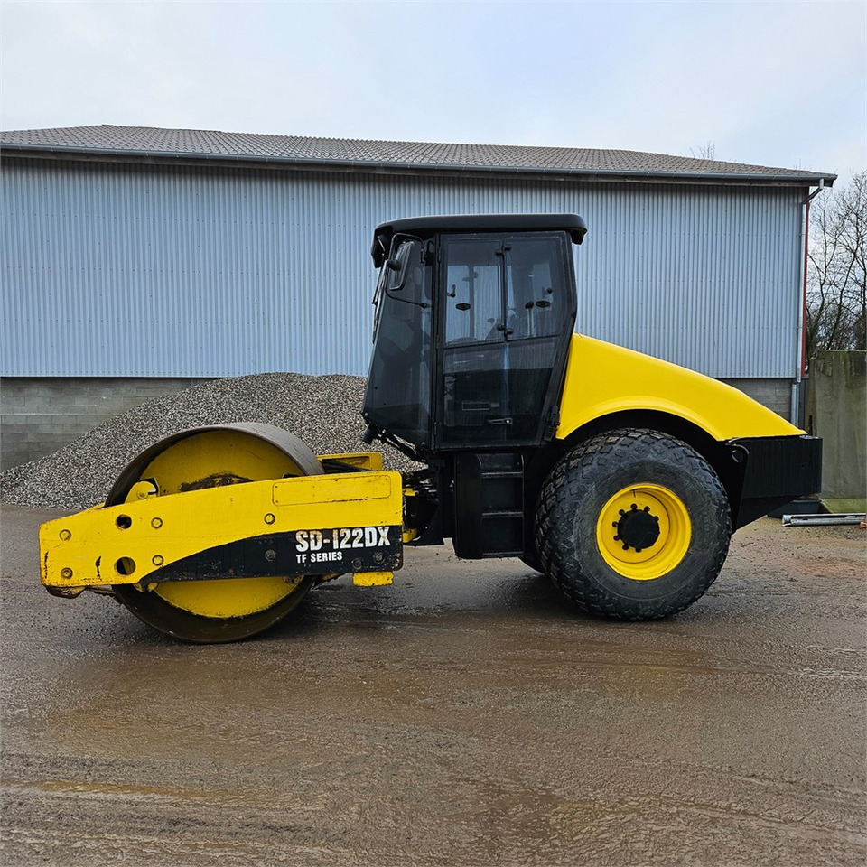 Volvo SD-122DX - Walzenzug: das Bild 2 Volvo SD-122DX - Walzenzug: das Bild 2