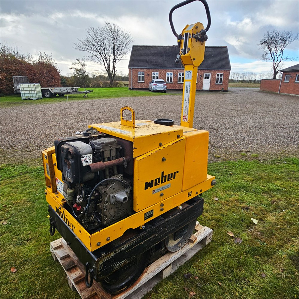 Kleine Walze Weber DVH 703 E: das Bild 7 Kleine Walze Weber DVH 703 E: das Bild 7