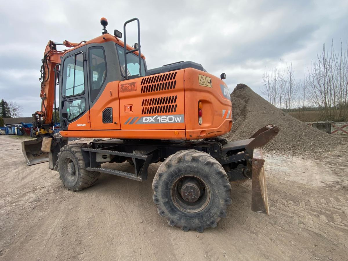 Doosan DX 160W-3 - Mobilbagger: das Bild 5 Doosan DX 160W-3 - Mobilbagger: das Bild 5