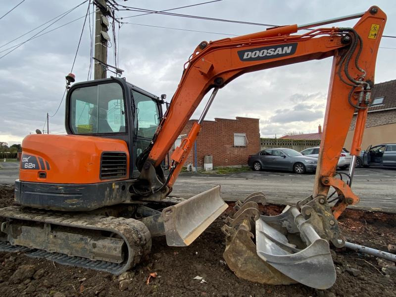 Doosan DX 62R-3 - Minibagger: das Bild 2 Doosan DX 62R-3 - Minibagger: das Bild 2