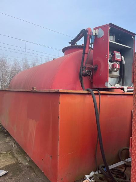 FMT CUVE A CARBURANT 10 000 LITRES - Tankcontainer: das Bild 1 FMT CUVE A CARBURANT 10 000 LITRES - Tankcontainer: das Bild 1
