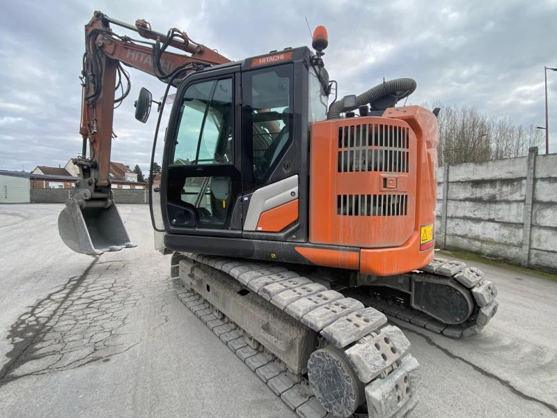 HITACHI ZX 135US-7 - Kettenbagger: das Bild 3 HITACHI ZX 135US-7 - Kettenbagger: das Bild 3