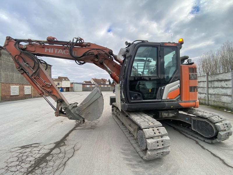 HITACHI ZX 135US-7 - Kettenbagger: das Bild 1 HITACHI ZX 135US-7 - Kettenbagger: das Bild 1