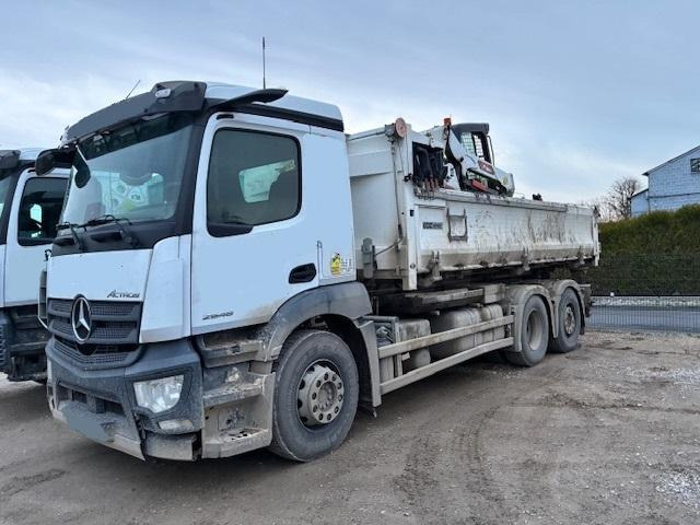 Mercedes ACTROS 2546 - Abrollkipper: das Bild 2 Mercedes ACTROS 2546 - Abrollkipper: das Bild 2