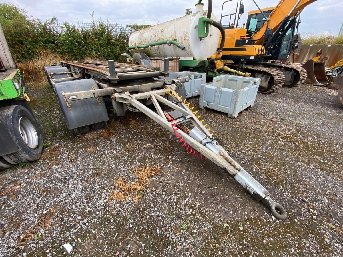 Samro 3 ESSIEUX - Container/ Wechselfahrgestell Anhänger: das Bild 1 Samro 3 ESSIEUX - Container/ Wechselfahrgestell Anhänger: das Bild 1