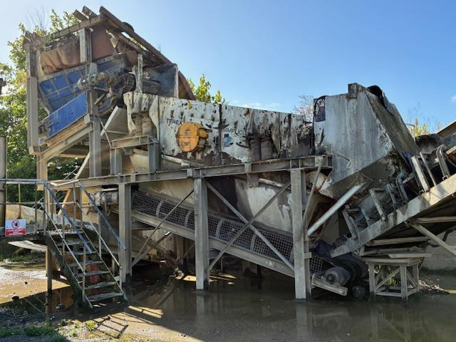 Brecher Terex UNITE DE CHAULAGE: das Bild 7 Brecher Terex UNITE DE CHAULAGE: das Bild 7