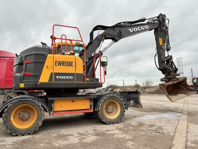 Volvo EW 130E - Mobilbagger: das Bild 2 Volvo EW 130E - Mobilbagger: das Bild 2