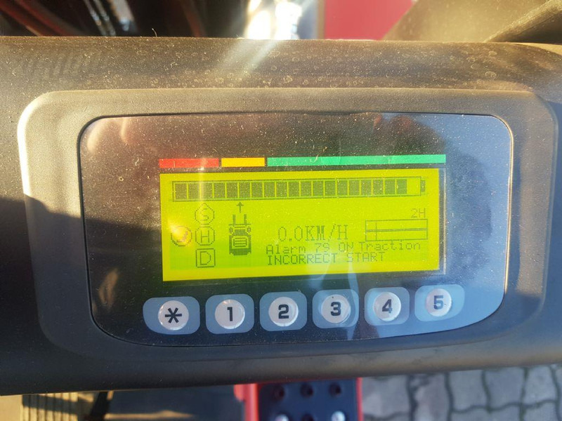 Elektrostapler EP EFL302: das Bild 8 Elektrostapler EP EFL302: das Bild 8