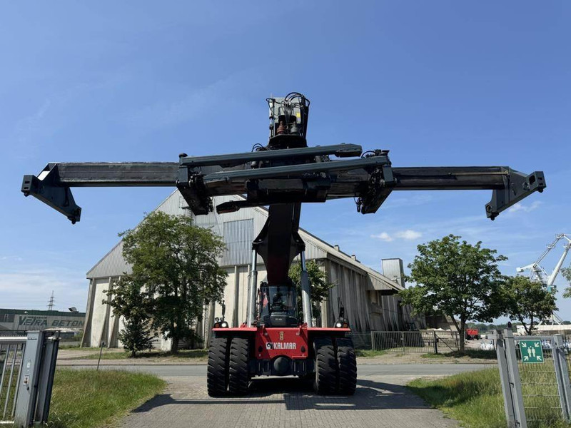 Reach stacker Kalmar DRG450-60C5: das Bild 6 Reach stacker Kalmar DRG450-60C5: das Bild 6