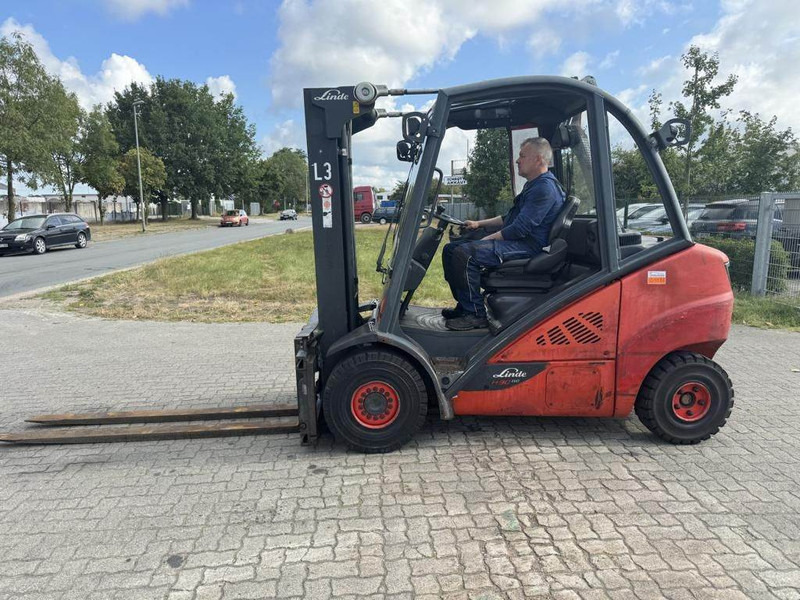Linde H30D-02 - Dieselstapler: das Bild 1 Linde H30D-02 - Dieselstapler: das Bild 1