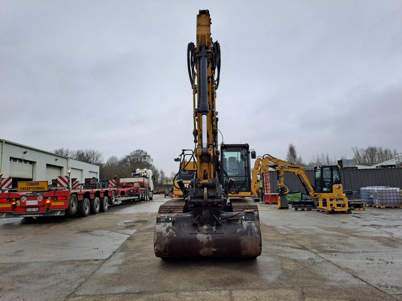 CAT 323 - Kettenbagger: das Bild 3 CAT 323 - Kettenbagger: das Bild 3