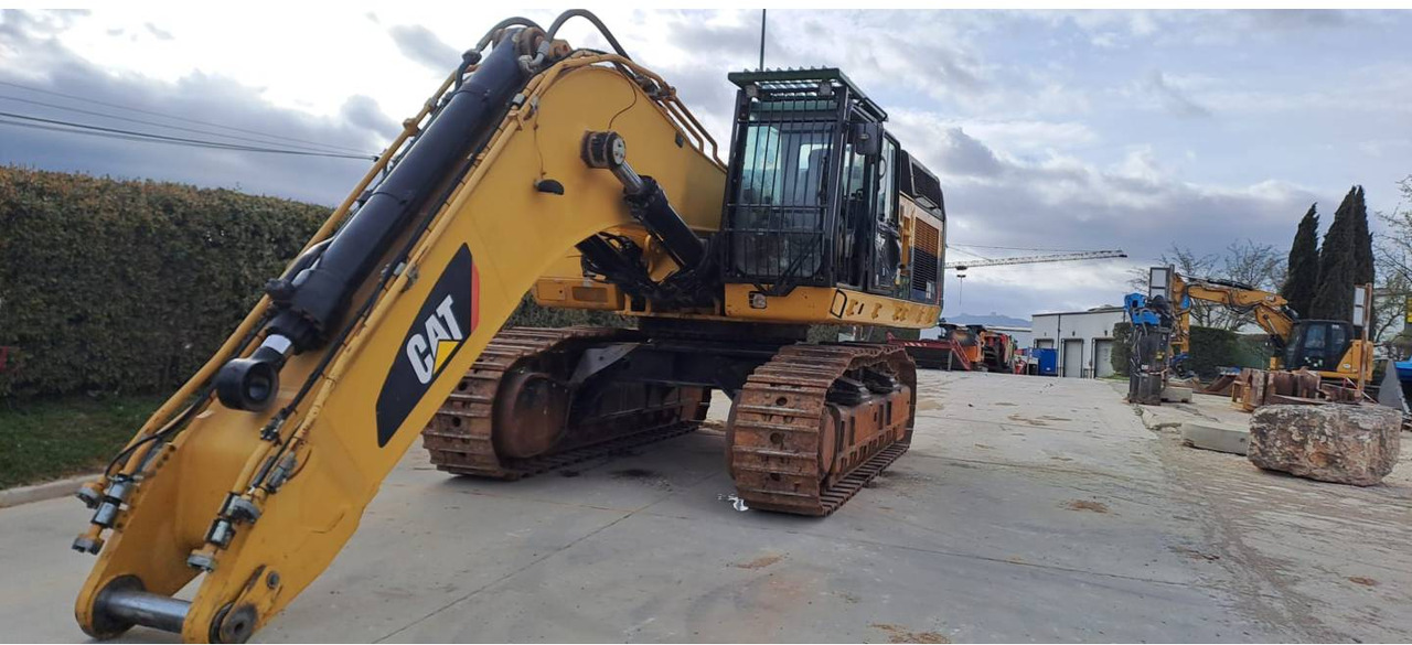 CAT 374D - Kettenbagger: das Bild 5 CAT 374D - Kettenbagger: das Bild 5