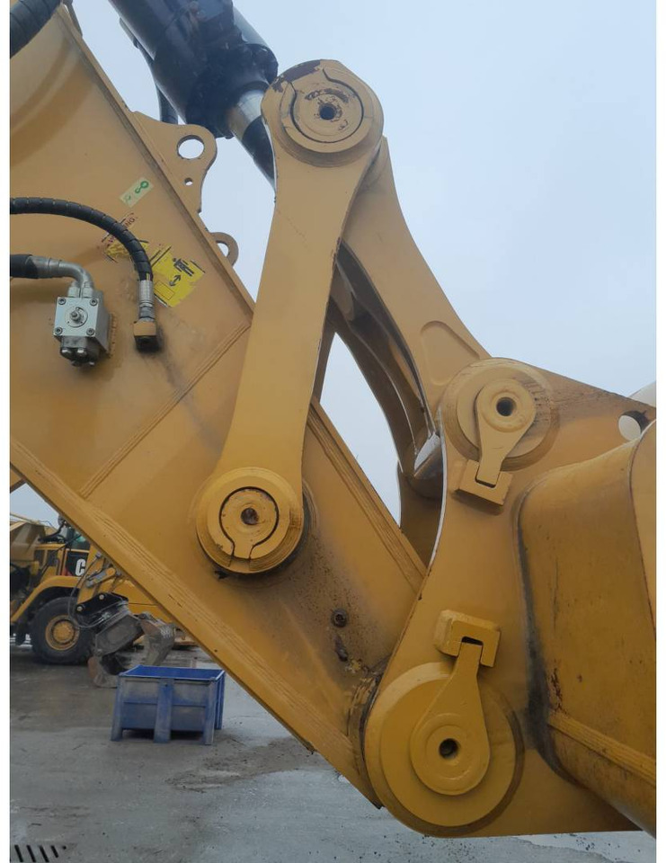 Kettenbagger CAT 6015B: das Bild 14