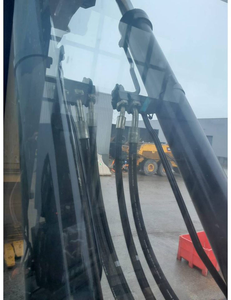 Kettenbagger CAT 6015B: das Bild 17